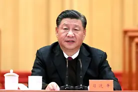 “典”亮百年｜志高则言洁，志大则辞弘，志远则旨永图片