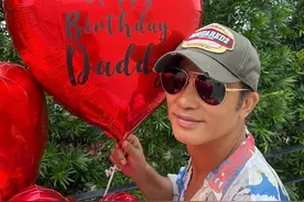 67岁任达华不见老！获妻女晒照庆生太温馨，娇妻甜喊我的大宝贝图片