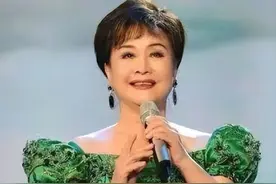 83岁金铁霖和2个女人：李谷一说他良师益友，马秋华为他传宗接代图片