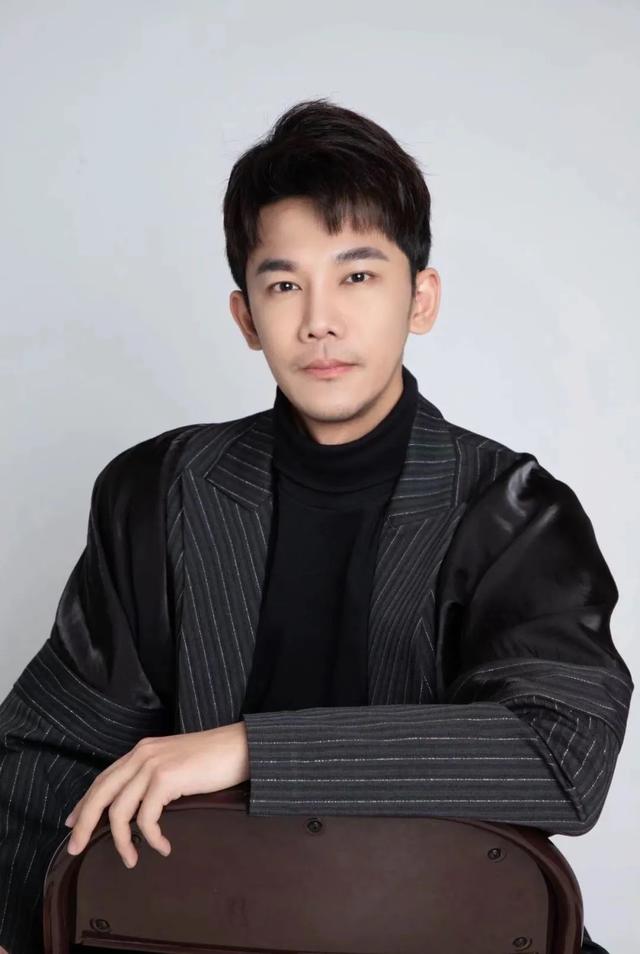 从清华休学创业,27岁做到年销7亿,疫情之下他如何破局?