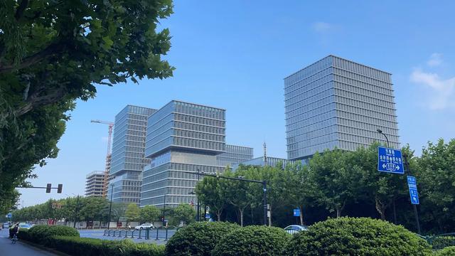 大城市房价都跌了，泰州这样的三线城市房子会怎样？