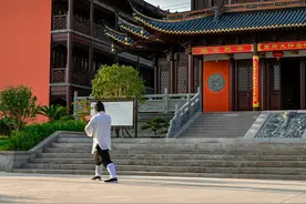 走近道教：都是出家人，为什么和尚剃光头，而道士却要留长发？图片