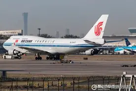 中国领导人专机国航747图片