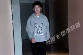 妈妈晒3个高颜值儿子羡煞众人，妈妈：其中两个12周岁，1米74，没啥优点就会耍帅图片