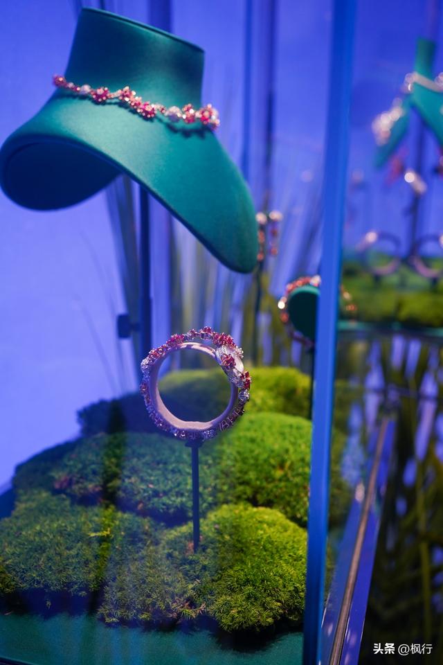 꾭䣬ʱű龭ѴչӭɫйϦ