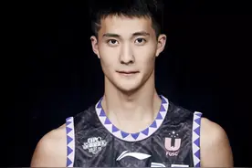 姚明师弟为钱选东南亚，篮协震怒将其踢出国家队，CBA历史大冤案图片