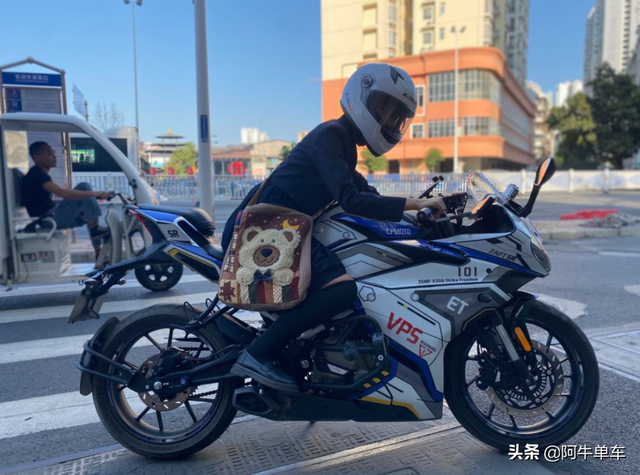 还记得你的第一辆摩托车吗？