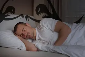 你经历过“鬼压床”吗？出现这种状况时，该如何唤醒自己？图片