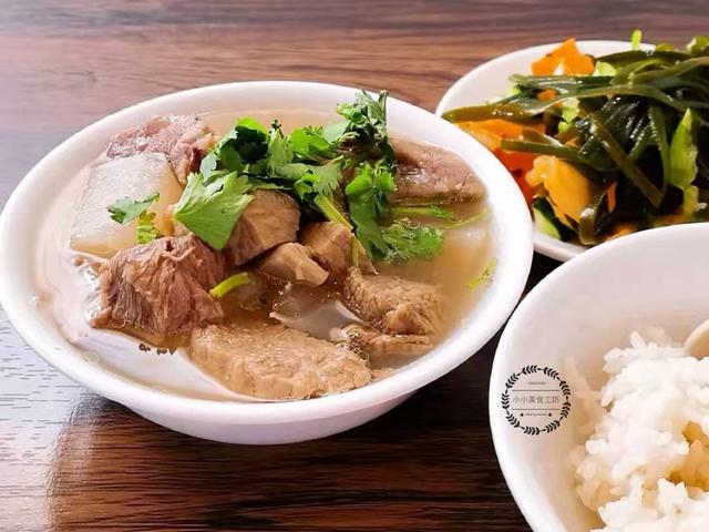 炖牛肉时，放错香料整锅肉就废了，只用这3种，汤鲜肉香味道正