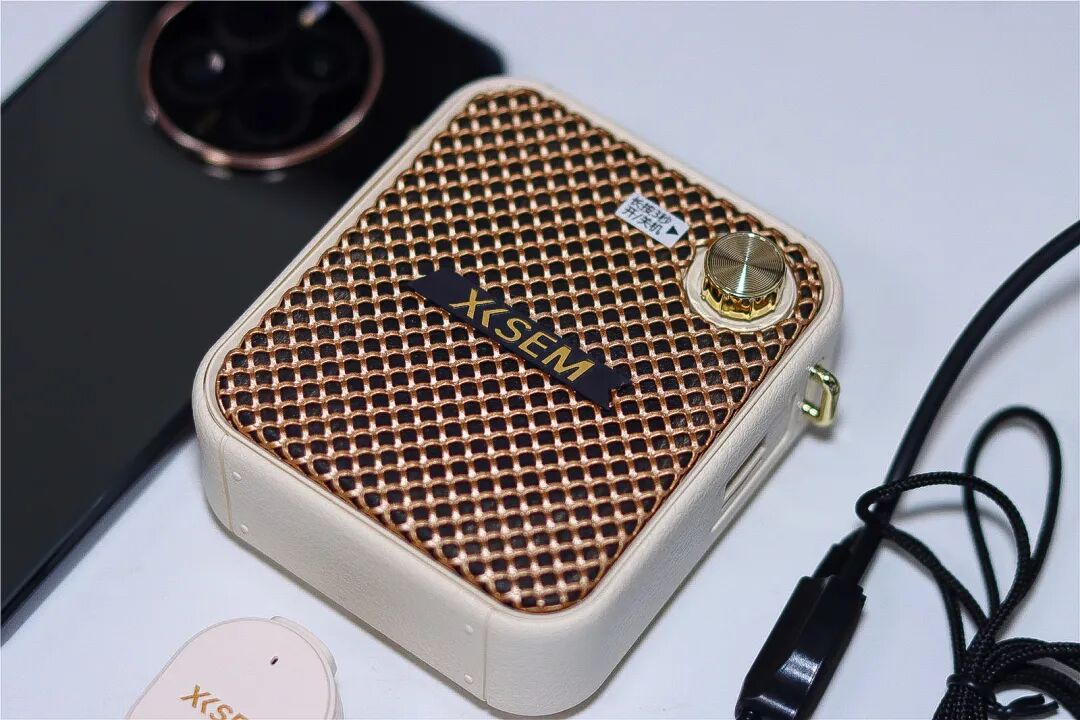 带团讲解总“翻车”?这款小蜜蜂让我告别讲解尴尬