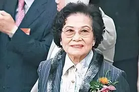 身价七百亿的中国第一包租婆：收租年入两百亿，3子却为钱内讧图片
