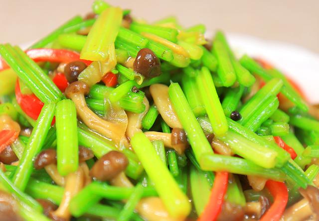 春分将至，建议大家：宁可不吃肉，也要吃5种“冠军”菜，正当季