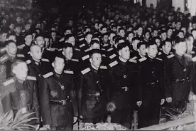 1955年授衔1048名开国将帅，如今仅有1人健在，还有一人刚逝世图片