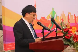 广安启睿第一实验学校第七届阳光体育节田径运动会正式开幕图片