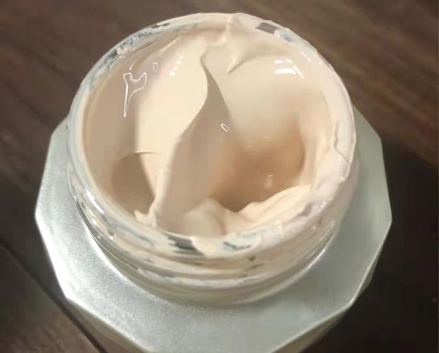 兰蔻菁纯身体乳膏好用吗