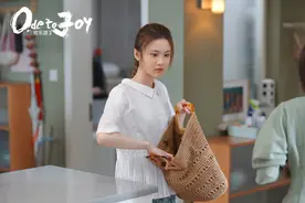 《欢乐颂3》同样演“邱莹莹”，把杨紫和张慧雯一对比，差异明显图片
