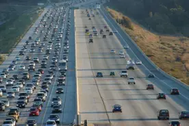 中美高速公路里程PK：美国10.6万公里，中国是多少？图片