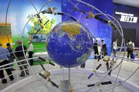 华为支持北斗后，苹果官宣支持卫星通信，网友发现缺陷：仅限美加图片