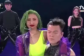 早期因长相丑遭网暴，后以组合MAMAMOO出道，靠吃牛小肠火遍韩国图片