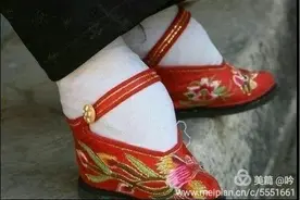 何为三寸金莲图片