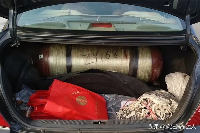 如果把汽车油改成气，发动机会产生影响吗？如果有会多大呢？