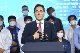 传三星抢到ASML“额外”EUV光刻机，今年至少可获得18台图片