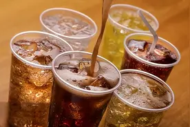 “垃圾食品”排行榜！方便面未上榜，奶茶第1，辣条第3，你了解吗图片