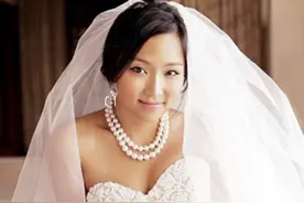 “香港豪门女”：身家百亿下嫁穷小子，被劈腿，留下一对双胞胎图片