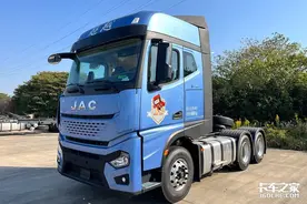 砂石料运输如何选车？510马力超越Q7定制版牵引车焕新上市图片