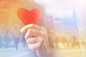 有些伤和痛，是一辈子也治愈不了的图片