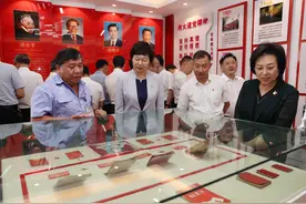 甘肃省人社厅赴兰州万里航空机电公司开展实地践学图片