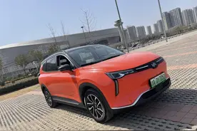 放弃2.5L阿特兹，入手威马汽车，提车两个月，惊喜原来这么多图片