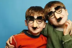 儿童心理学：长大后有领导力的孩子，童年时父母基本都是这样做的图片