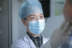 四岁女孩长三个鼻孔，医生巧手重塑鼻子图片