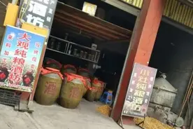 街头“现烤现卖”的酒，真的就是粮食酒吗？行家道出了实情图片