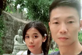 江西大叔追19岁老挝美女，花30万给妻家建房，被丈母娘当救世主图片