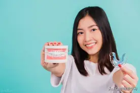 正畸会有后遗症吗？好多成年人去整牙，为什么？为了美吗？图片
