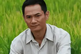 佟欣病逝13年，丈夫果靖霖仍未再娶，52岁无儿无女独自生活图片