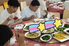 婚宴14道全是素菜，新人倡导绿色健康生活，宾客强颜欢笑脸都绿了图片