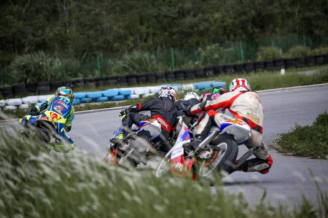2022 伟业达 GP 粤港澳大湾区摩托车大赛：改装街车 2T 组