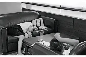 武大女生发长文怒斥占座乱象，堪称讽刺文学大师，“学姐”认怂图片