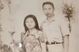 听闻河南亲人找到了，这个台湾中年男人激动大哭图片