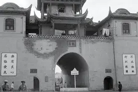 你觉得古城门拆了好还是留着好？图片