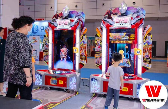 200万集不齐奥特曼卡，中国一亿小学生正在破产？