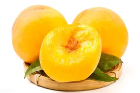 吃黄桃罐头健康吗？能不能吃？图片