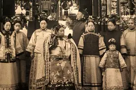 慈禧的真实照片，被美国博物馆珍藏至今，这才是她的真实样貌图片