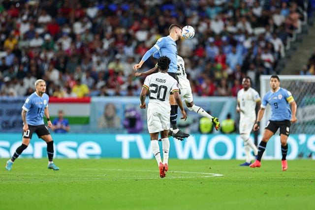 2022世界杯：乌拉圭意外出局，卡瓦尼很生气，苏亚雷斯泪流满面