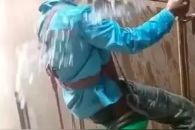 燃气工22层作业被泼水16次 泼水人员构成间接杀人未遂吗图片