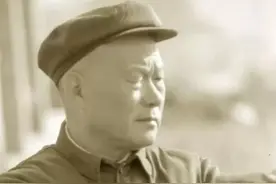 78年梁明德追悼会上，任仲夷问项南他们的关系，项南：他是我亲爹图片