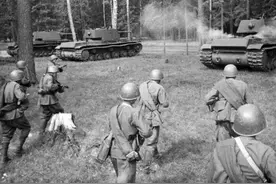 二战东线有多恐怖？士兵活不过一天，团长撑不过三天，饿死超百万图片